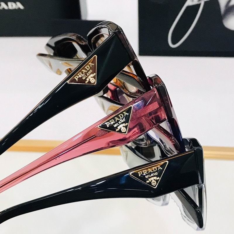 Prada Glasses (121)